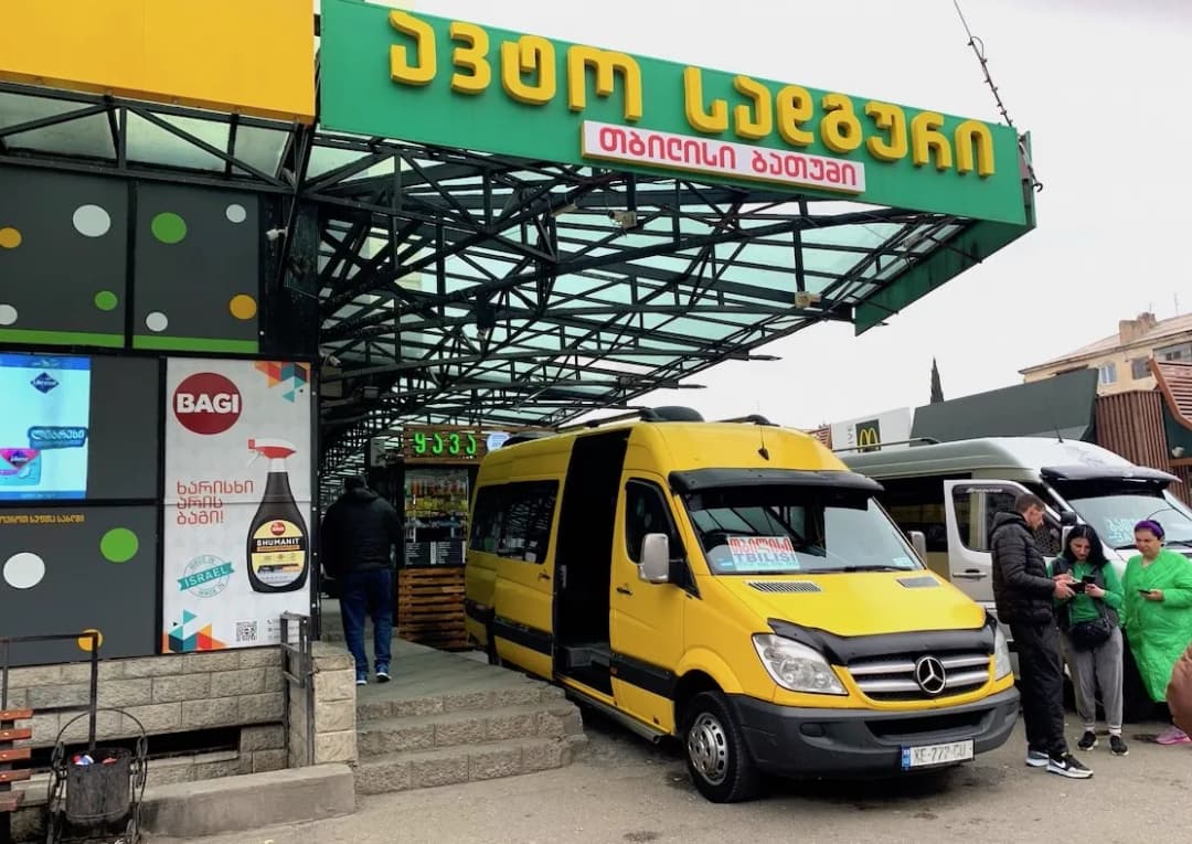 Marszrutka z Kutaisi na lotnisko - tani i wygodny transport