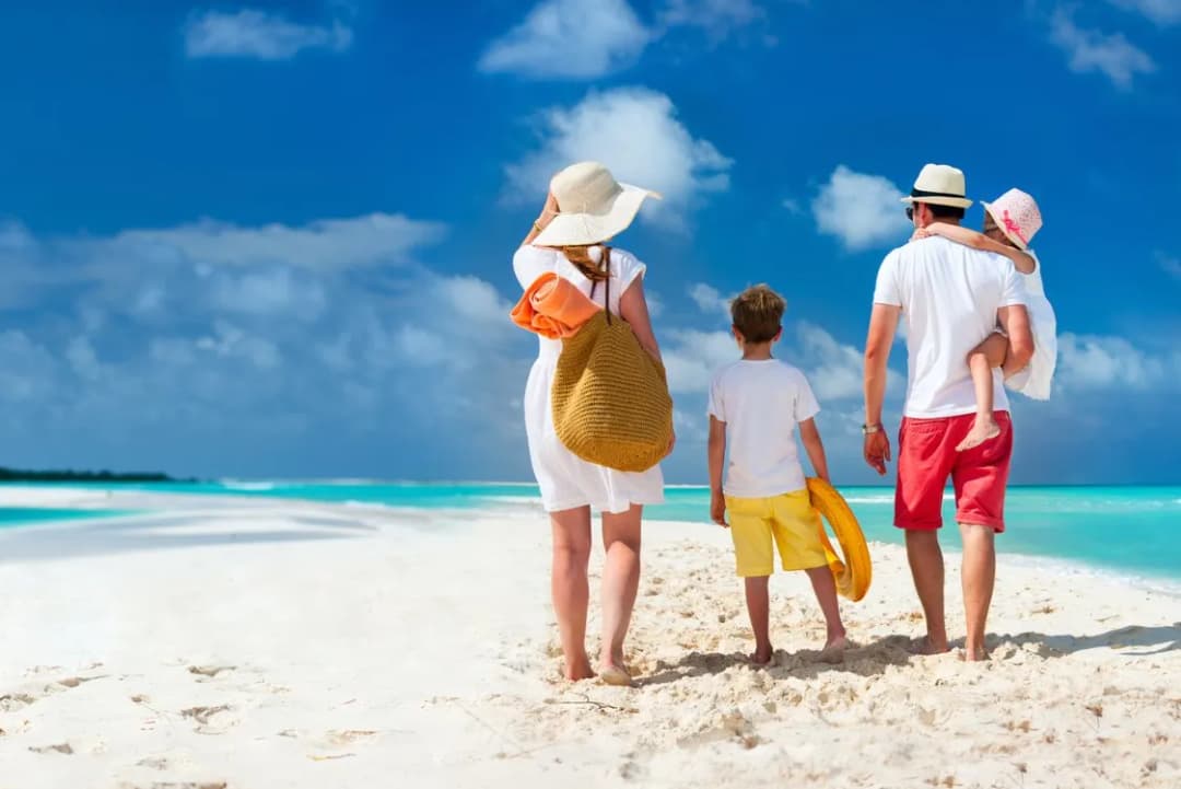 Tanie wakacje z dziećmi – najlepsze kierunki na niezapomniane chwile
