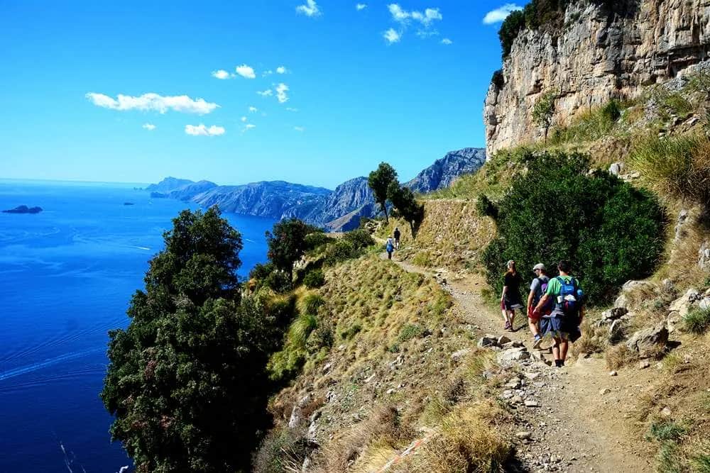 Najpiękniejsze okolice Neapolu: 7 spektakularnych atrakcji turystycznych