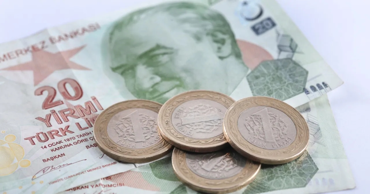 Jaka waluta w Turcji? Ważne informacje dla podróżnych i turystów