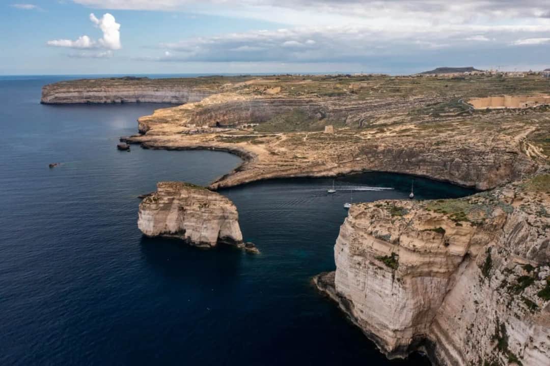 Co zabrać na Maltę w lutym? Kompletna lista niezbędników