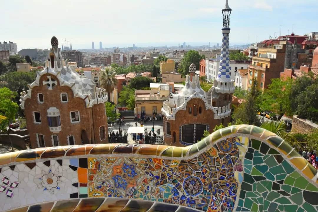 Wycieczka do Barcelony 4 dni: Plan idealnego pobytu w stolicy Katalonii